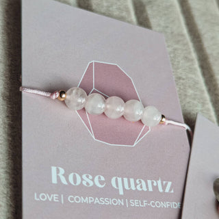 Armbandje edelsteen rozenkwarts handgemaakt sieraad van Joy & Clay