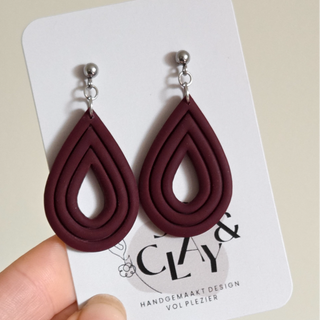 Inge - druppelvormige oorbellen rood handgemaakt sieraad van Joy & Clay
