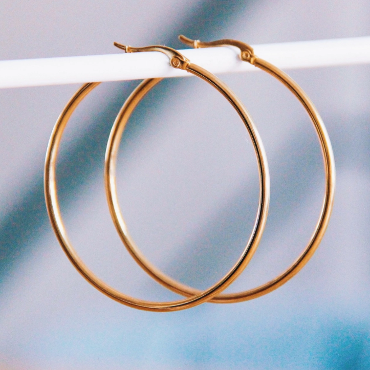 Grote ringen goud handgemaakt sieraad van Joy & Clay